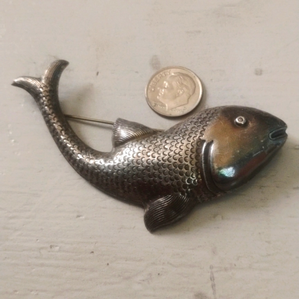 π πVintage!/Silver Fish Broochπ π - Picture 2 of 6